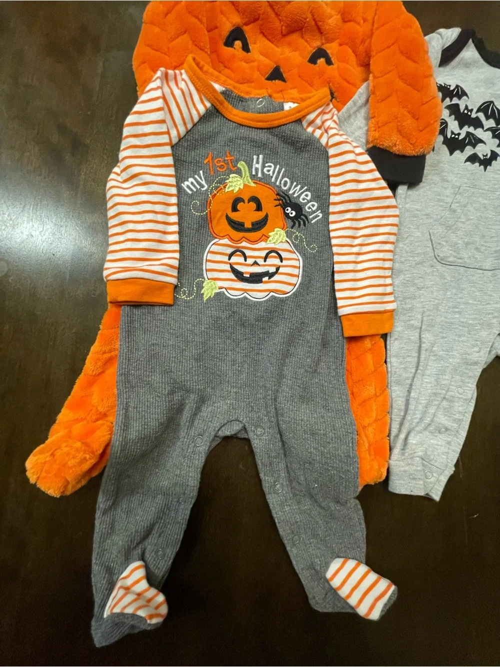 Baby Halloween Bundle 4 Pieces Wonder Nation 6-9M  & Mixed Brands 6M